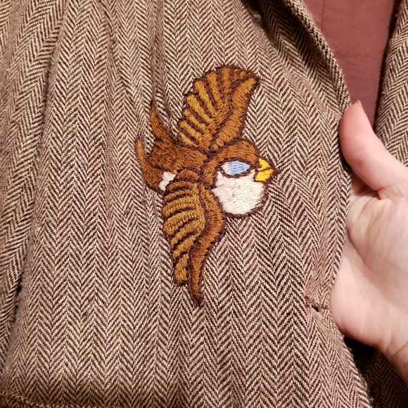Embroidered Women's Jacket - Picture 2 of 4